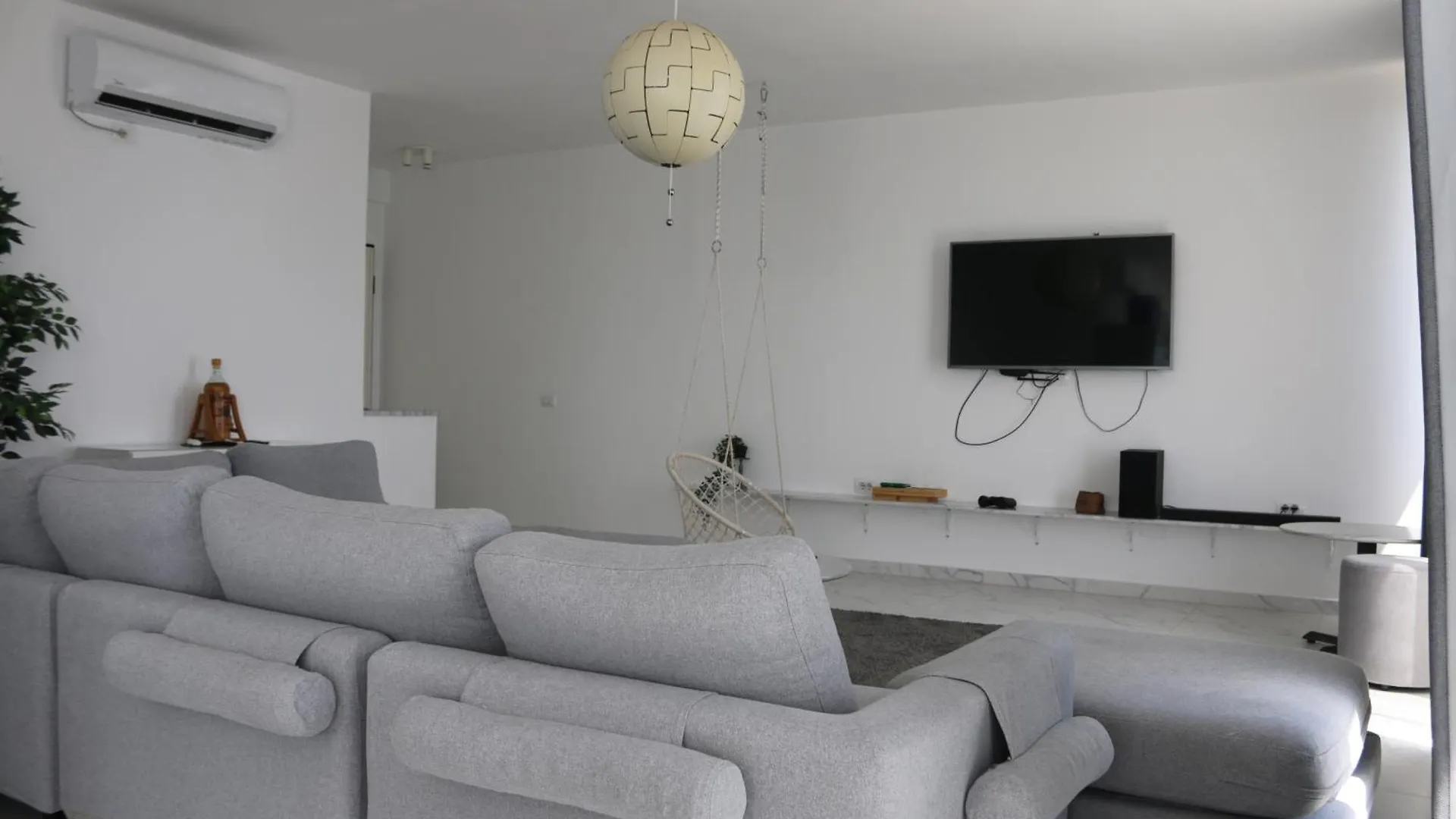 Infinity Sea View Penthouse Apartment Sarande