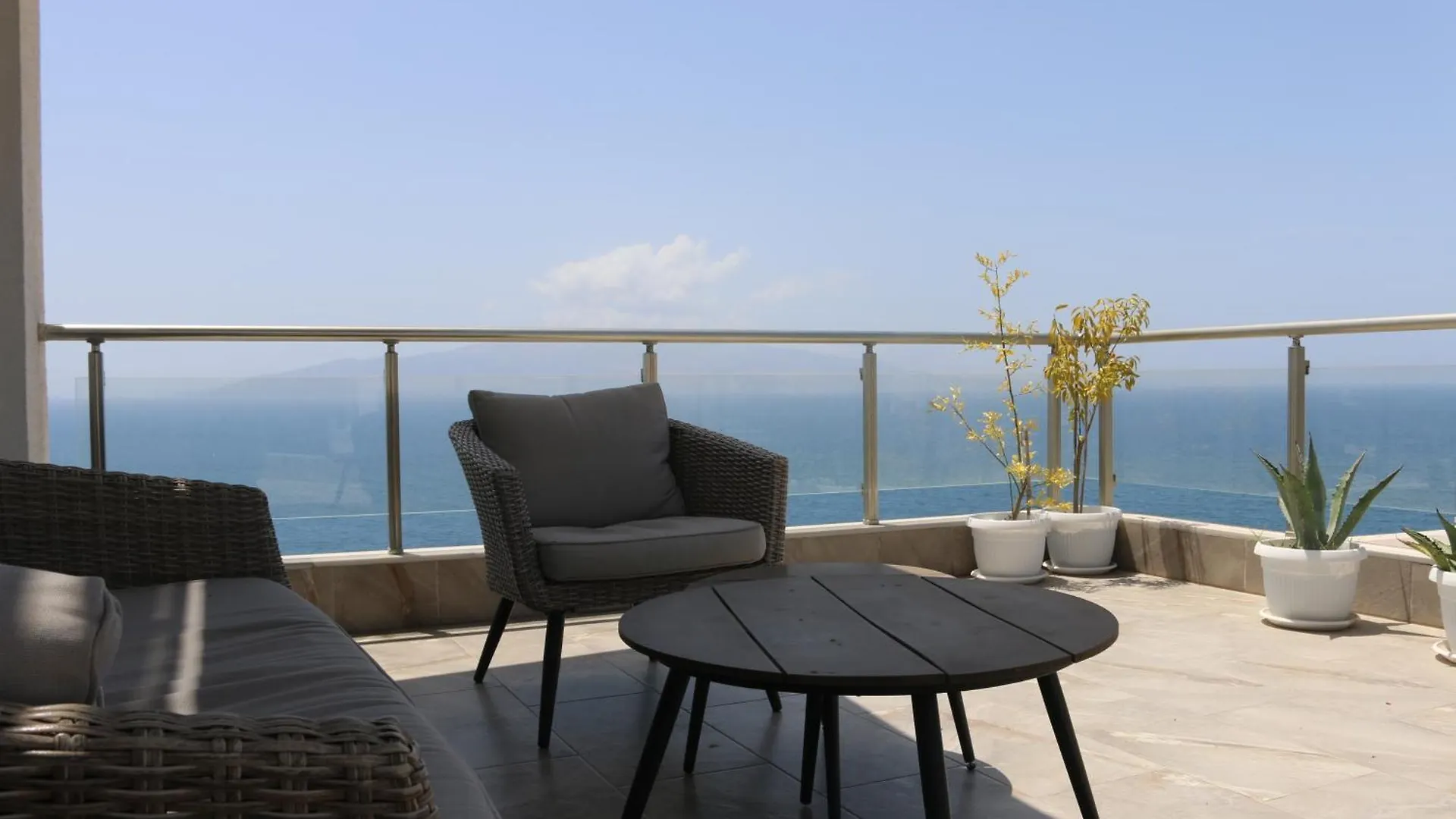 Infinity Sea View Penthouse Apartment Sarande